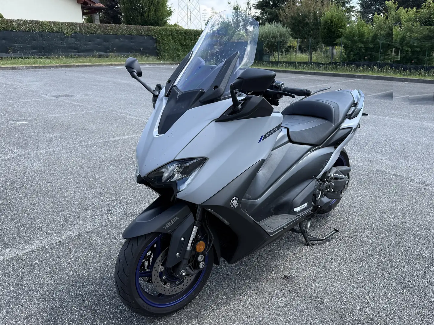 Yamaha TMAX 560 Grigio - 1