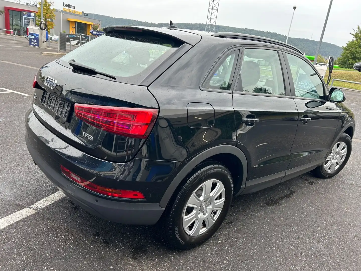 Audi Q3 1,4*1.Hand*Eu6*LED*Klima*SHZ*Tempomat*PDC* Noir - 2