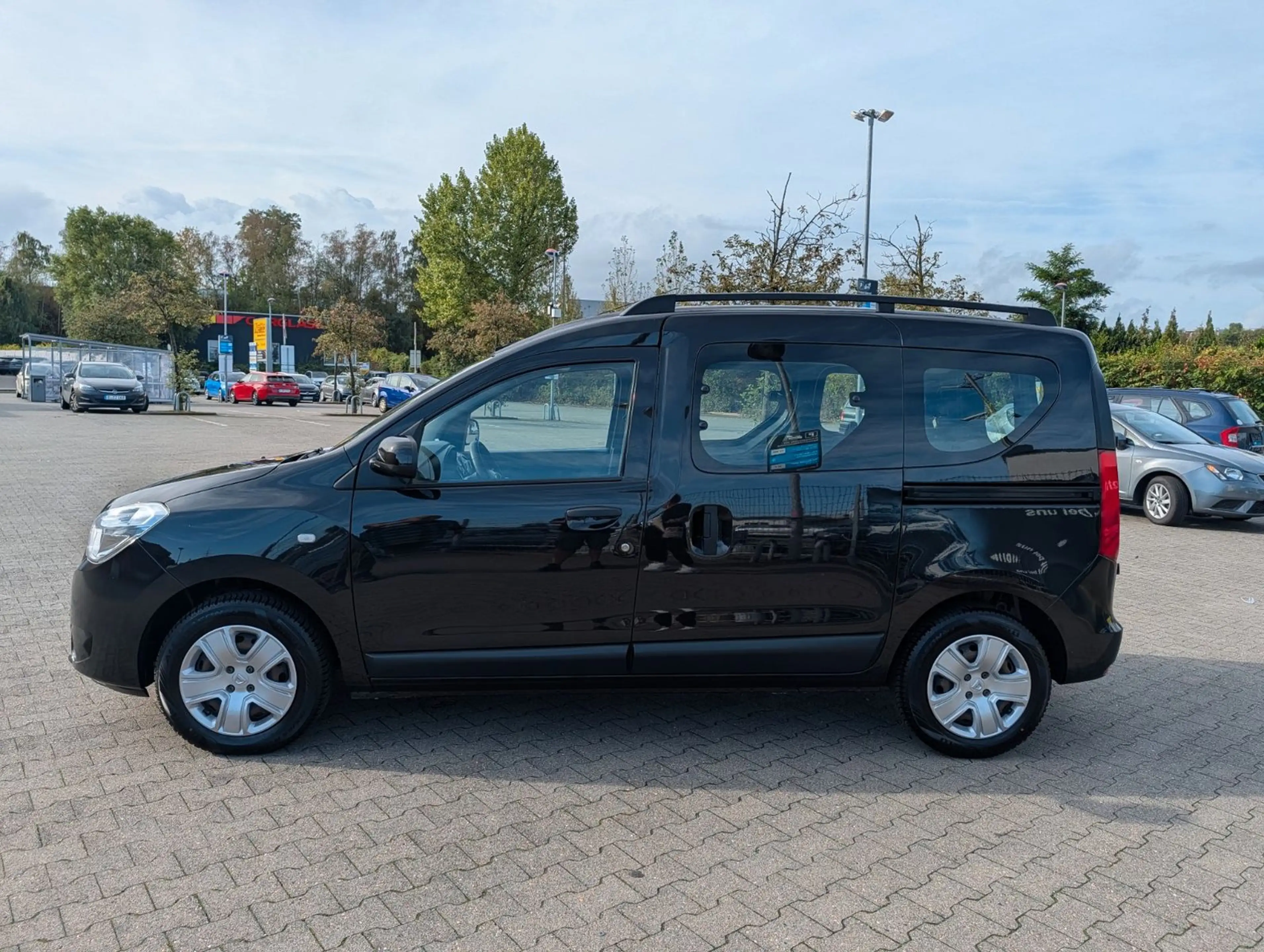 Dacia Dokker GARANTIE NAVI CARPLAY KLIMA TEMPOMAT AHK — photo 6