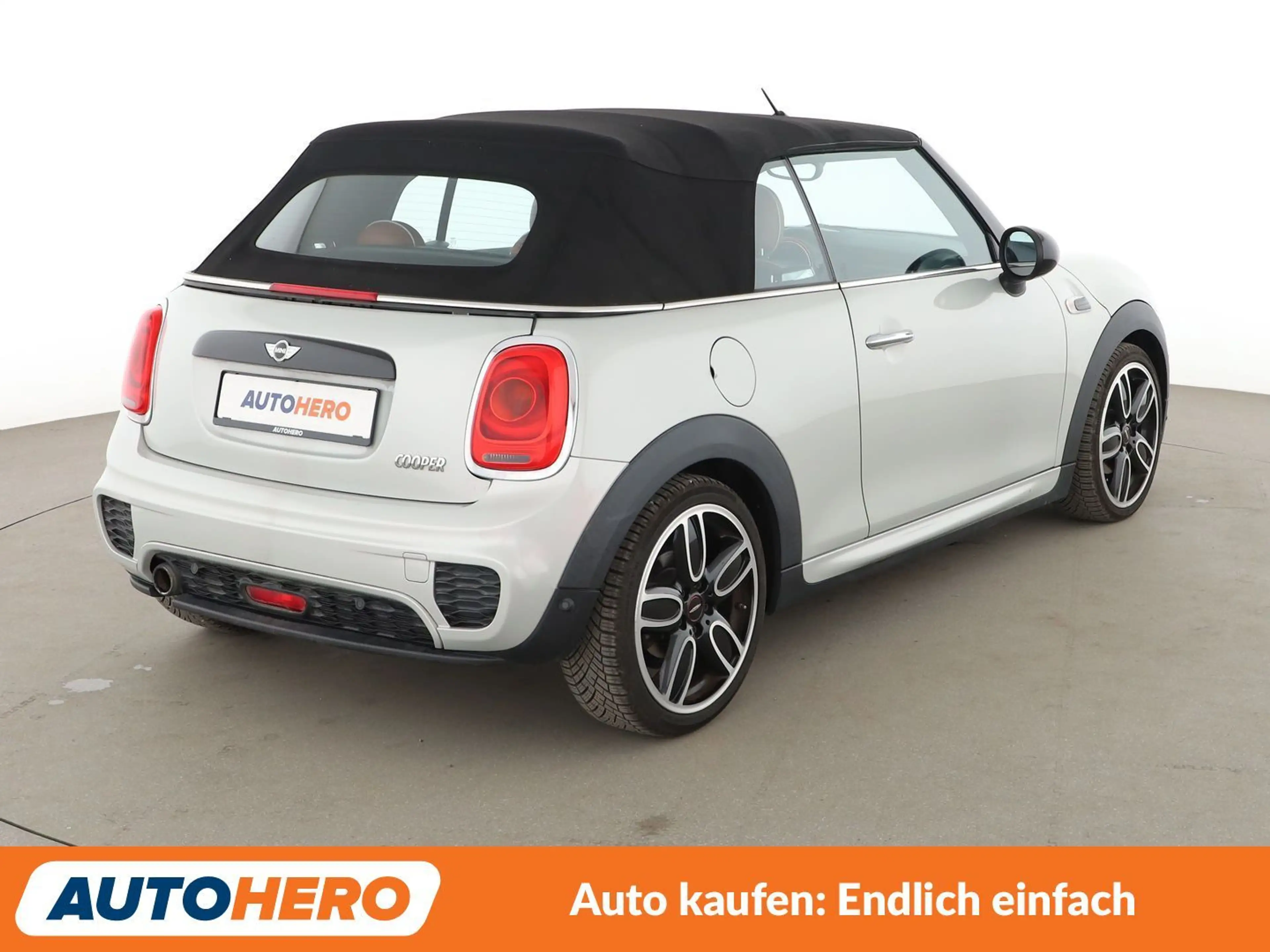 MINI Cooper Cabrio Cooper*TEMPO*PDC*SHZ*LIM*ALU*KLIMA* — photo 6