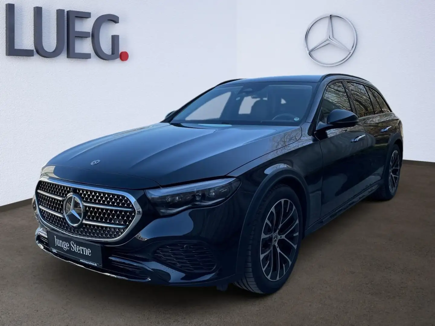 Mercedes-Benz E 300 de 4M T AVANTGARDE-PREMIUM+360°+NIGHT+AHK Schwarz - 1