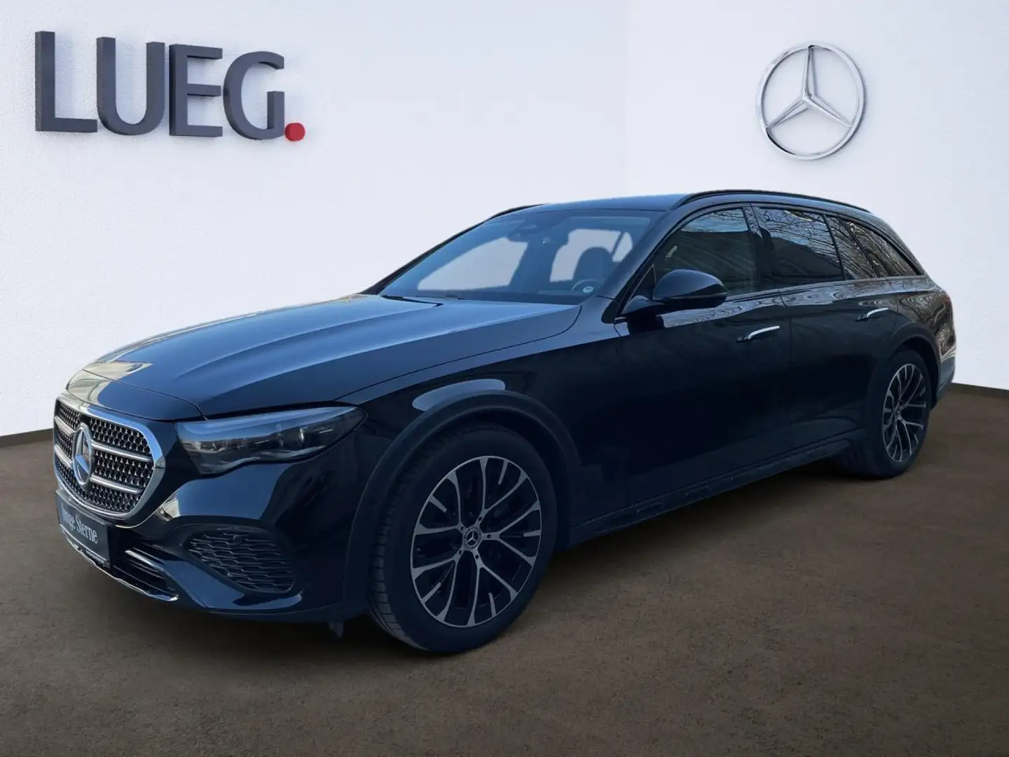 Mercedes-Benz E 300 de 4M T AVANTGARDE-PREMIUM+360°+NIGHT+AHK Schwarz - 2