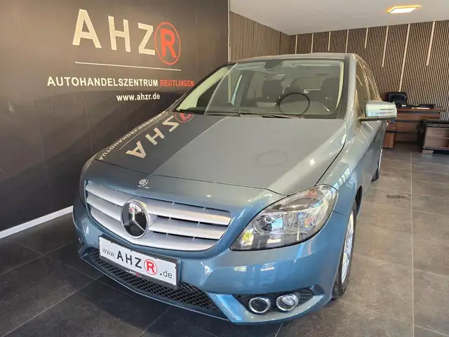 Mercedes-Benz B 220 CDI*NAVI*TEMPO*STANDHEIZUNG*KAM
