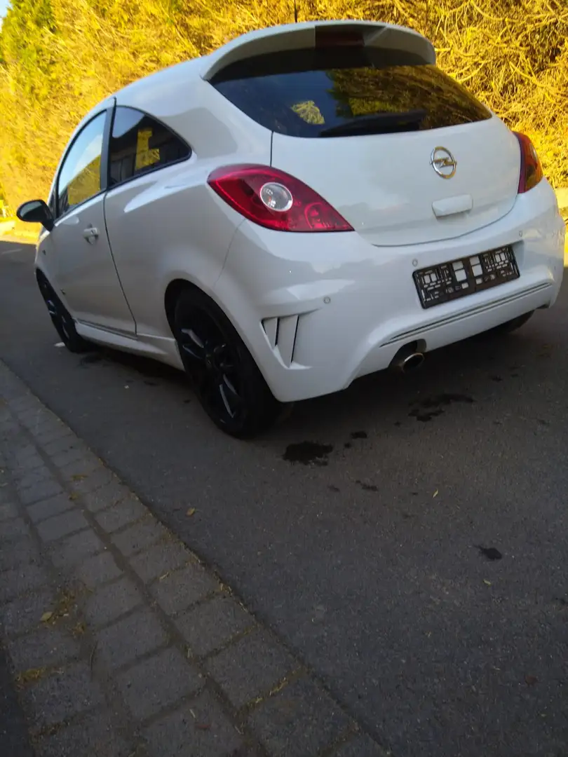 Opel Corsa 1.2 16V OPC Line - 1
