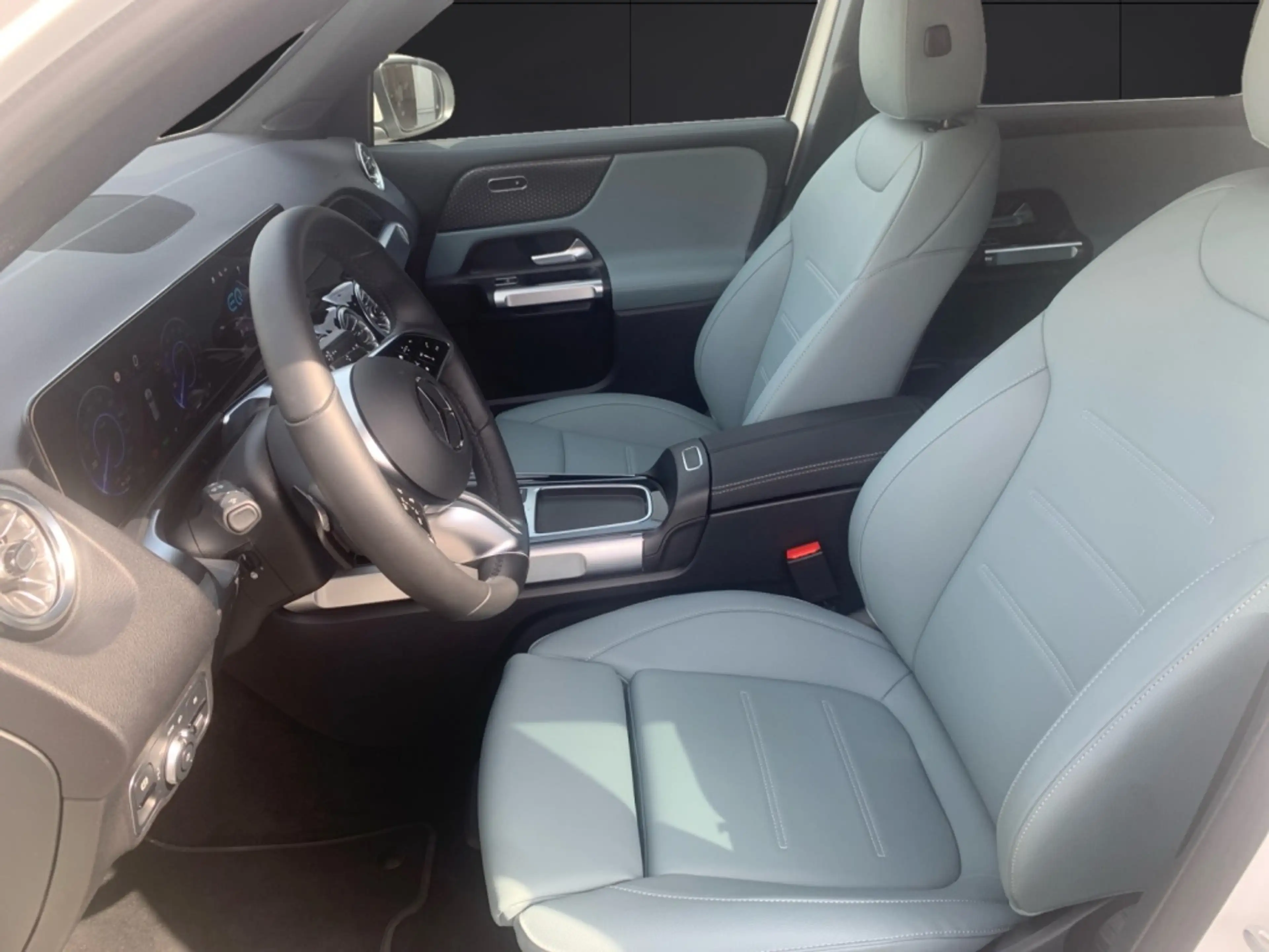 Mercedes-Benz EQB 250 + Progressive Advanced*Winter Paket — photo 8