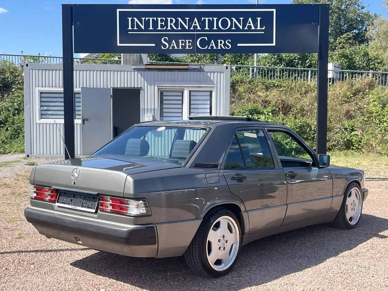 Mercedes-Benz 190 E 1.8 Automatik / TÜV 06.2028 / H-Zulassung, foto 4