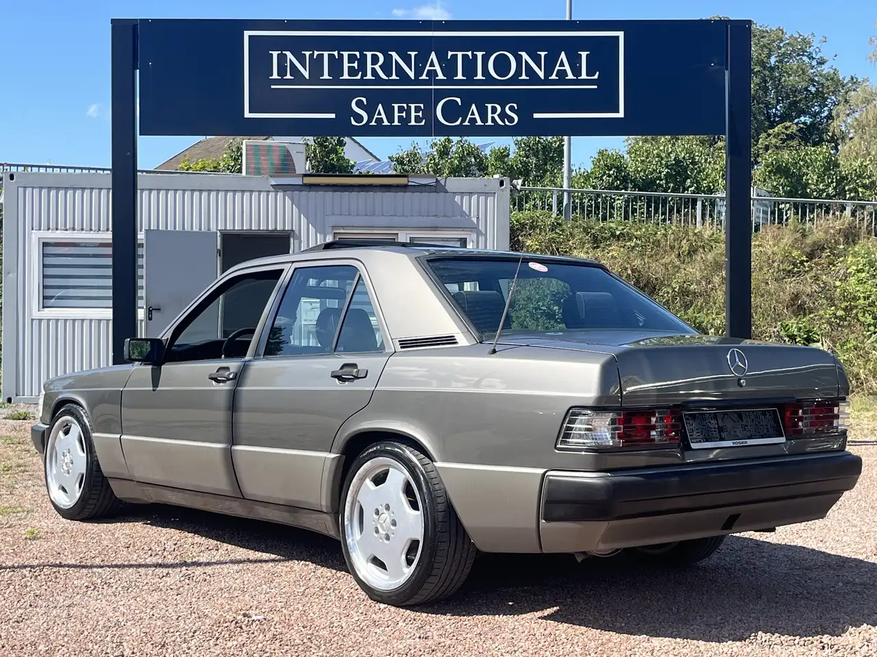 Mercedes-Benz 190 E 1.8 Automatik / TÜV 06.2028 / H-Zulassung, foto 6