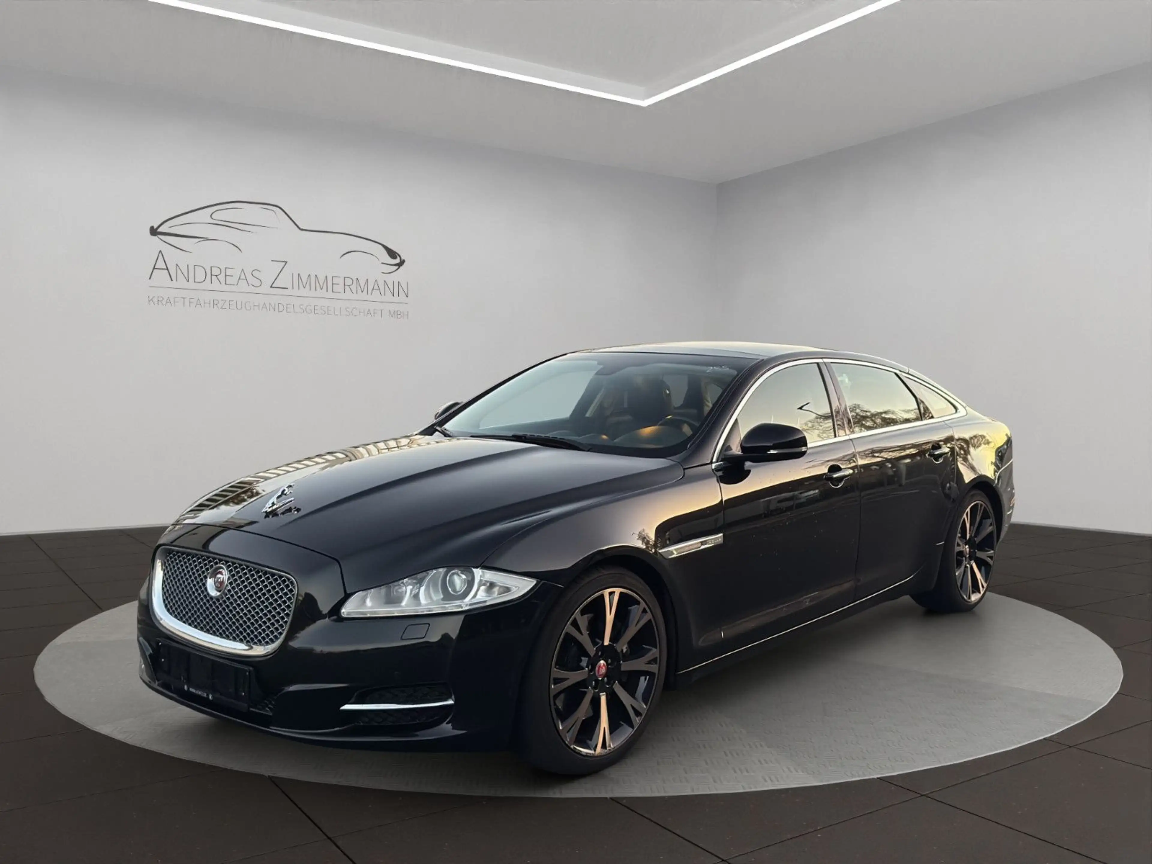 Jaguar XJ 2.0T Premium Luxury Lang PANO/BOWERS
