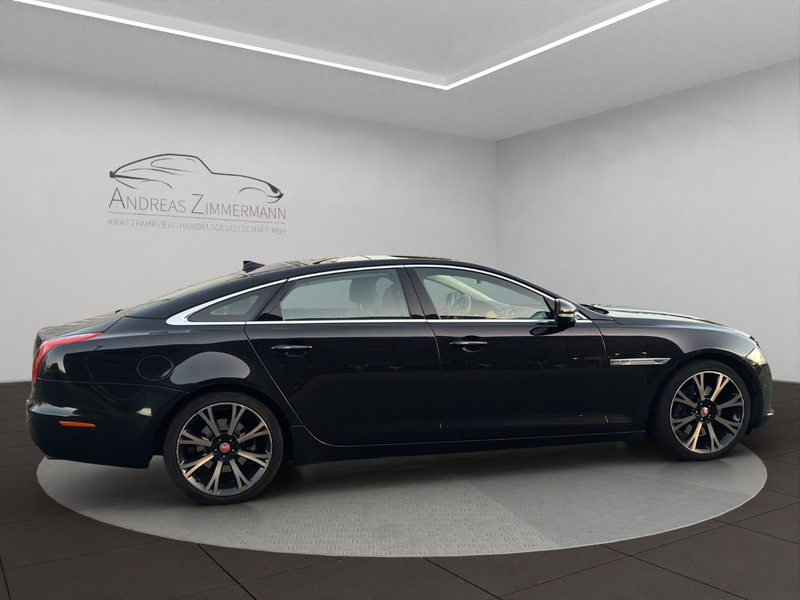 Jaguar XJ 2.0T Premium Luxury Lang PANO/BOWERS — photo 4