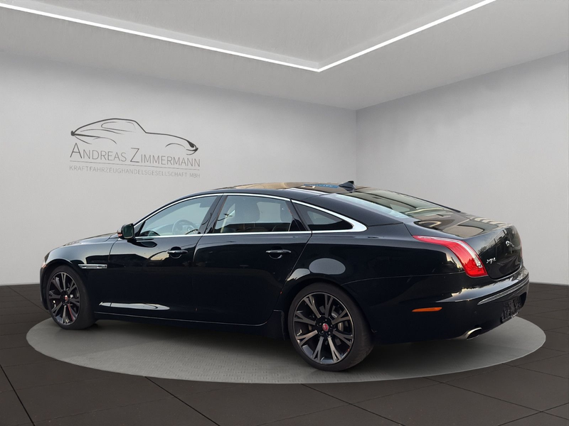 Jaguar XJ 2.0T Premium Luxury Lang PANO/BOWERS — photo 6