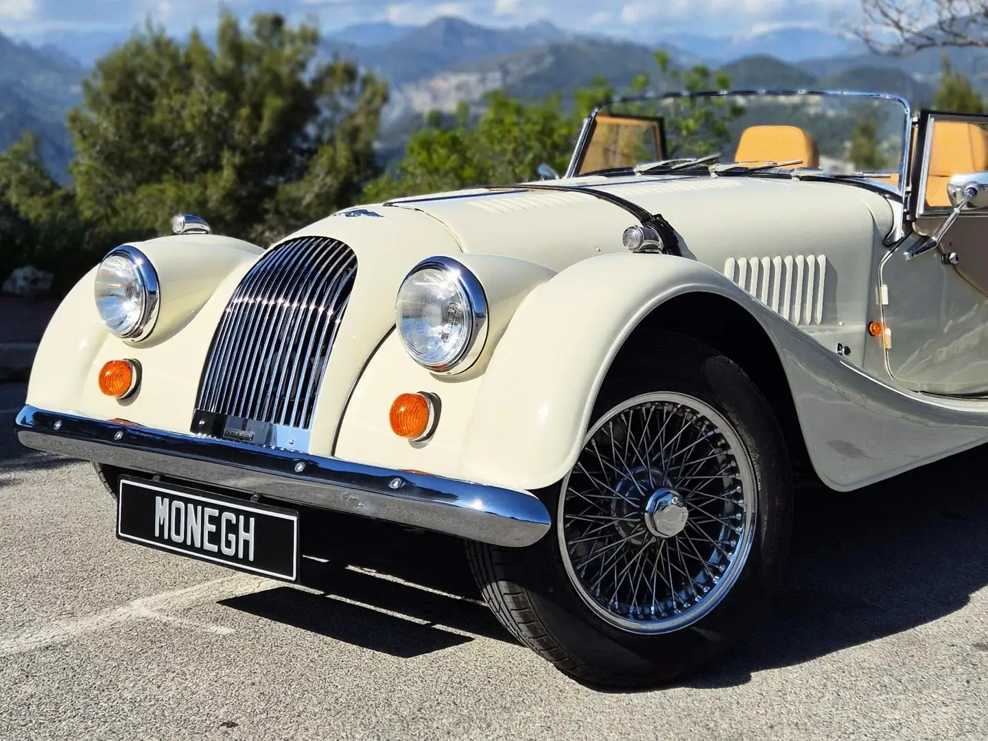 Morgan Plus 8 3.9L injection Beige - 1