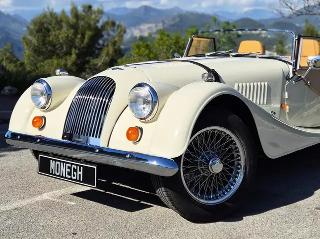 Morgan Plus 8 3.9L injection