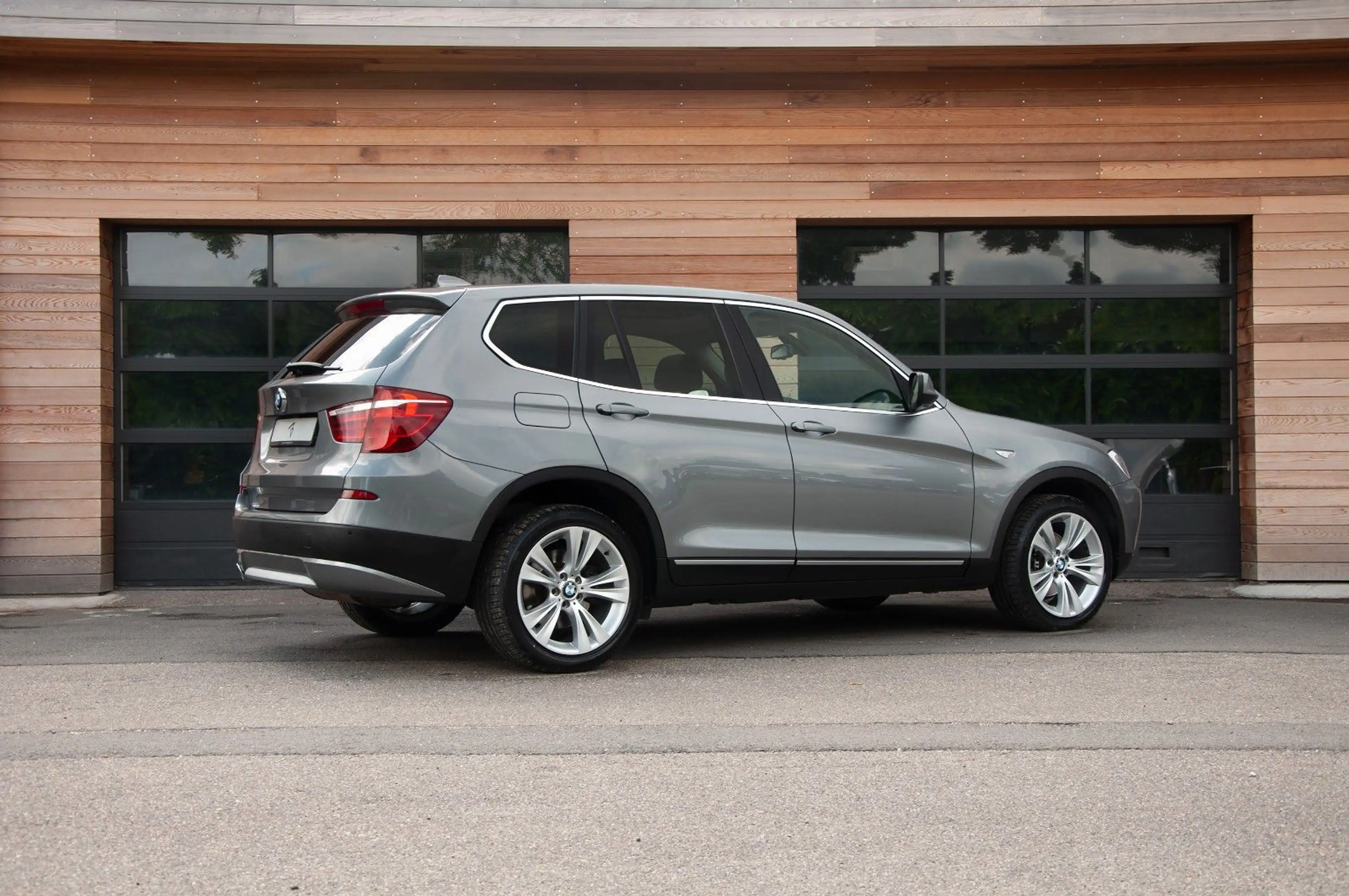 BMW X3 xDrive35i MOTORSCHADEN — photo 3