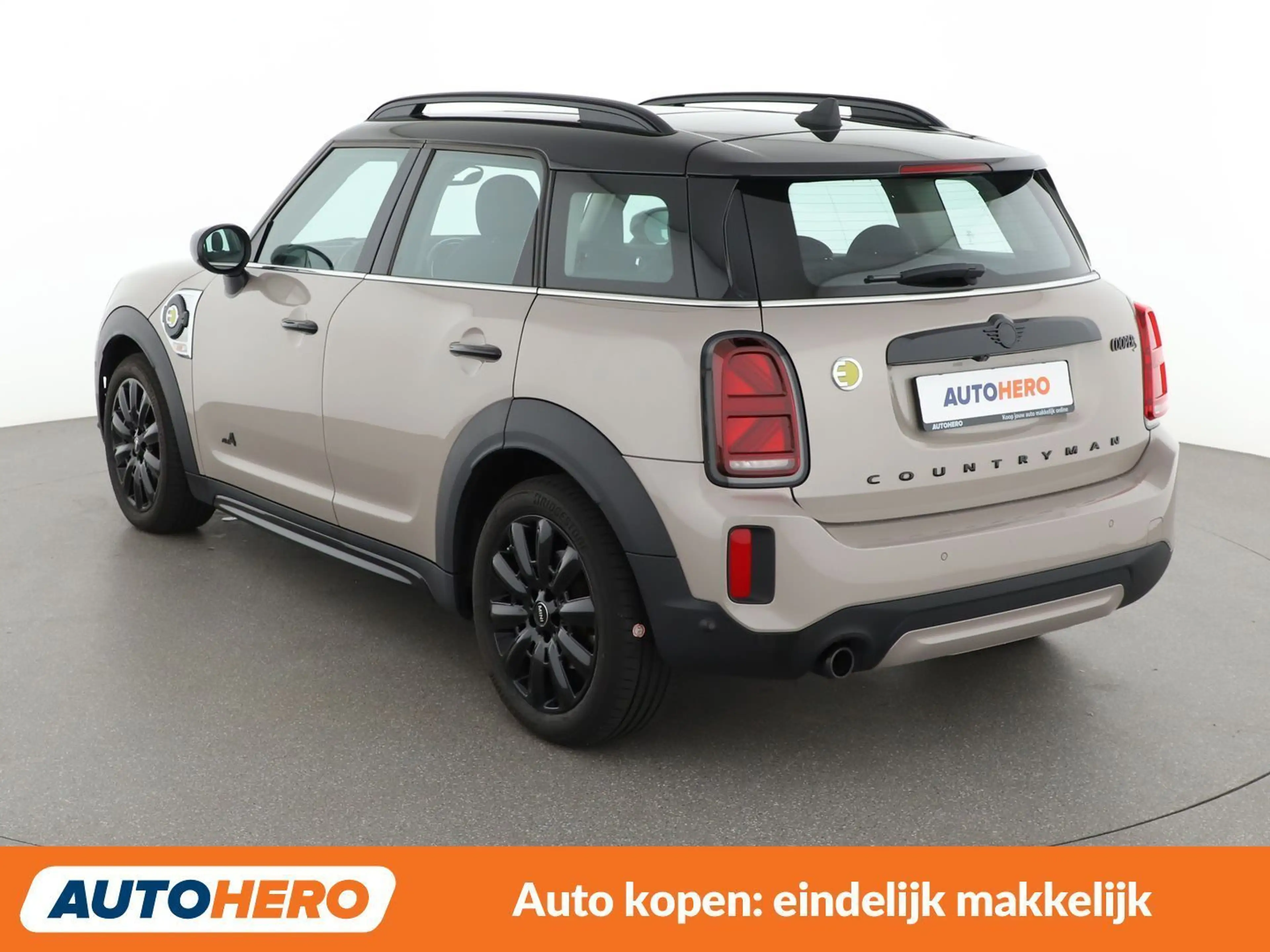 MINI Cooper SE Countryman Cooper S E Hybrid ALL4 Classic Trim — photo 4