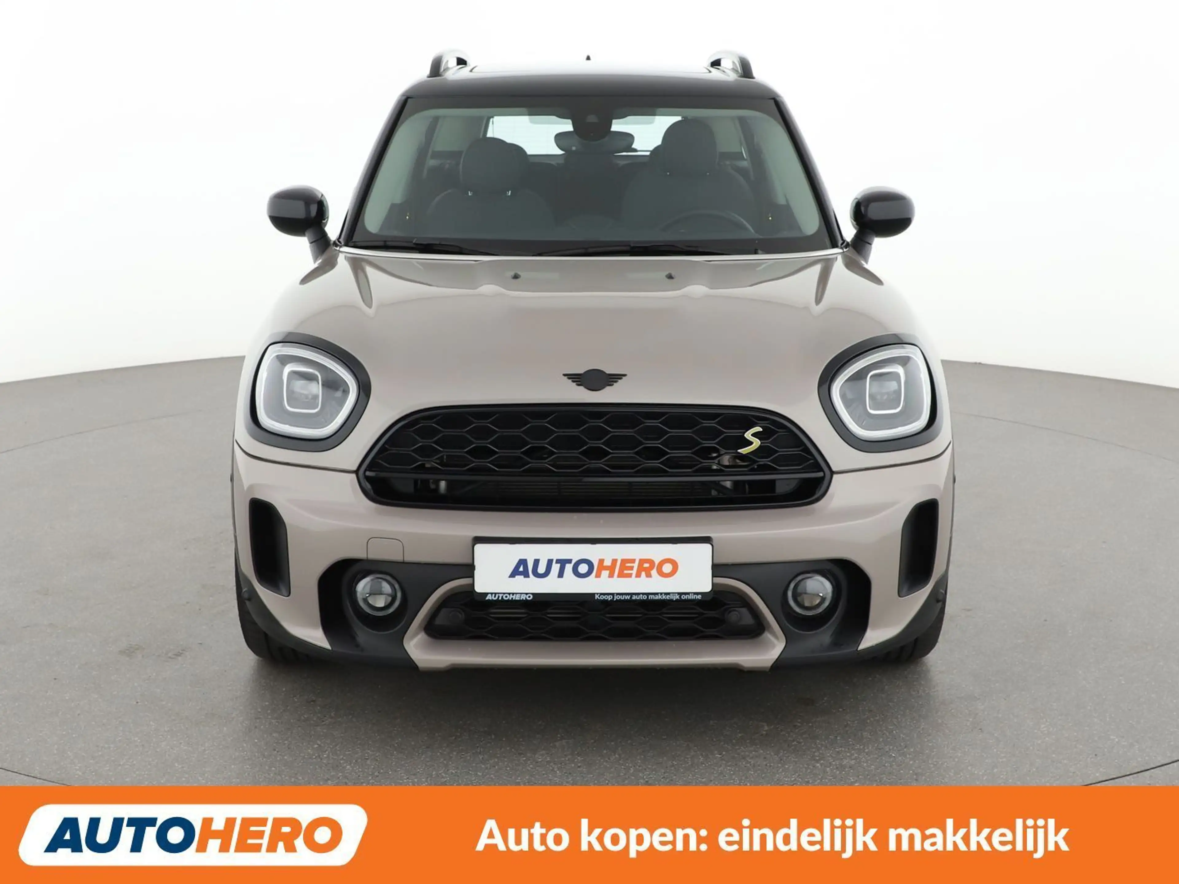 MINI Cooper SE Countryman Cooper S E Hybrid ALL4 Classic Trim — photo 10