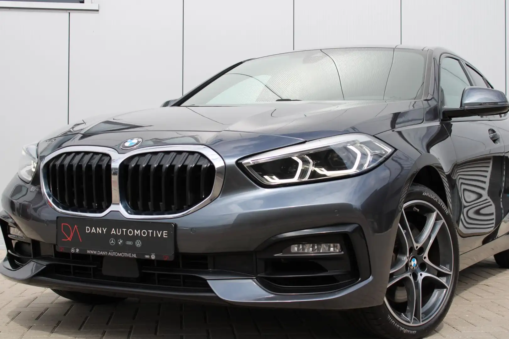 BMW 120 1-serie 120i SportLine VIRTUAL I KEYLESS I CAM I D Gris - 2