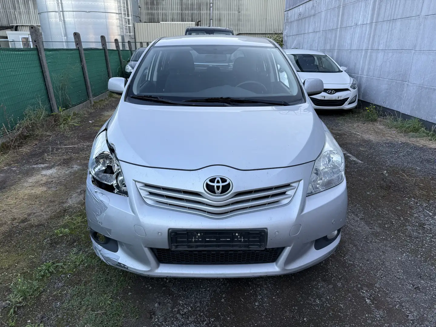 Toyota Verso 2.0D4D Advance 7place 167.975km Gris - 2