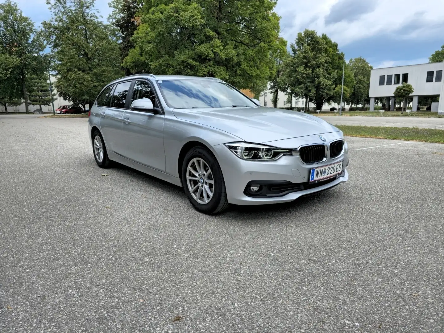 BMW 318 318d Touring Aut. - 2