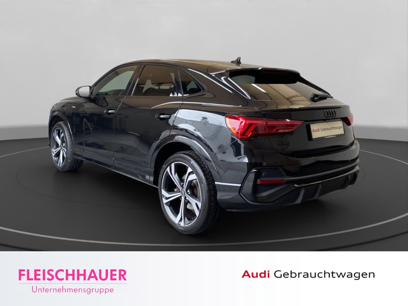 Audi Q3 Sportback 45 TFSI e S-line Matrix LED Navi ACC Par — photo 5