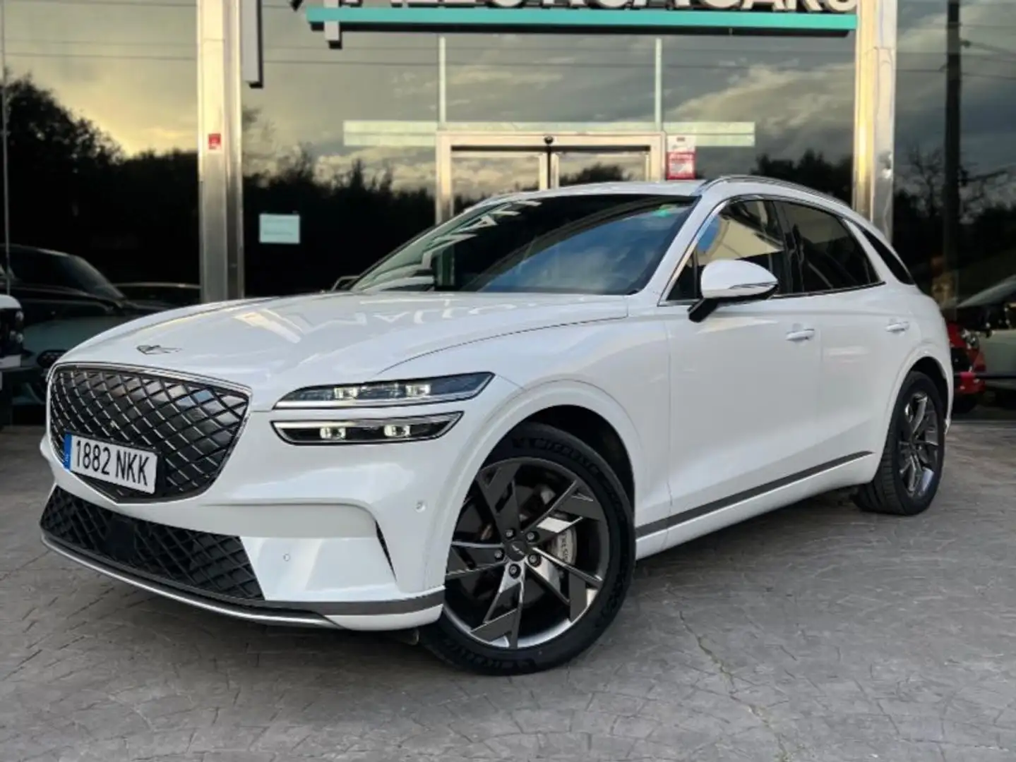 Genesis GV70 Electrified Weiß - 1
