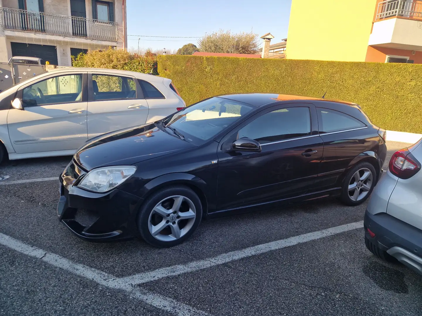 Opel Astra 3p 2.0 dti Club c/airb.lat. - 2