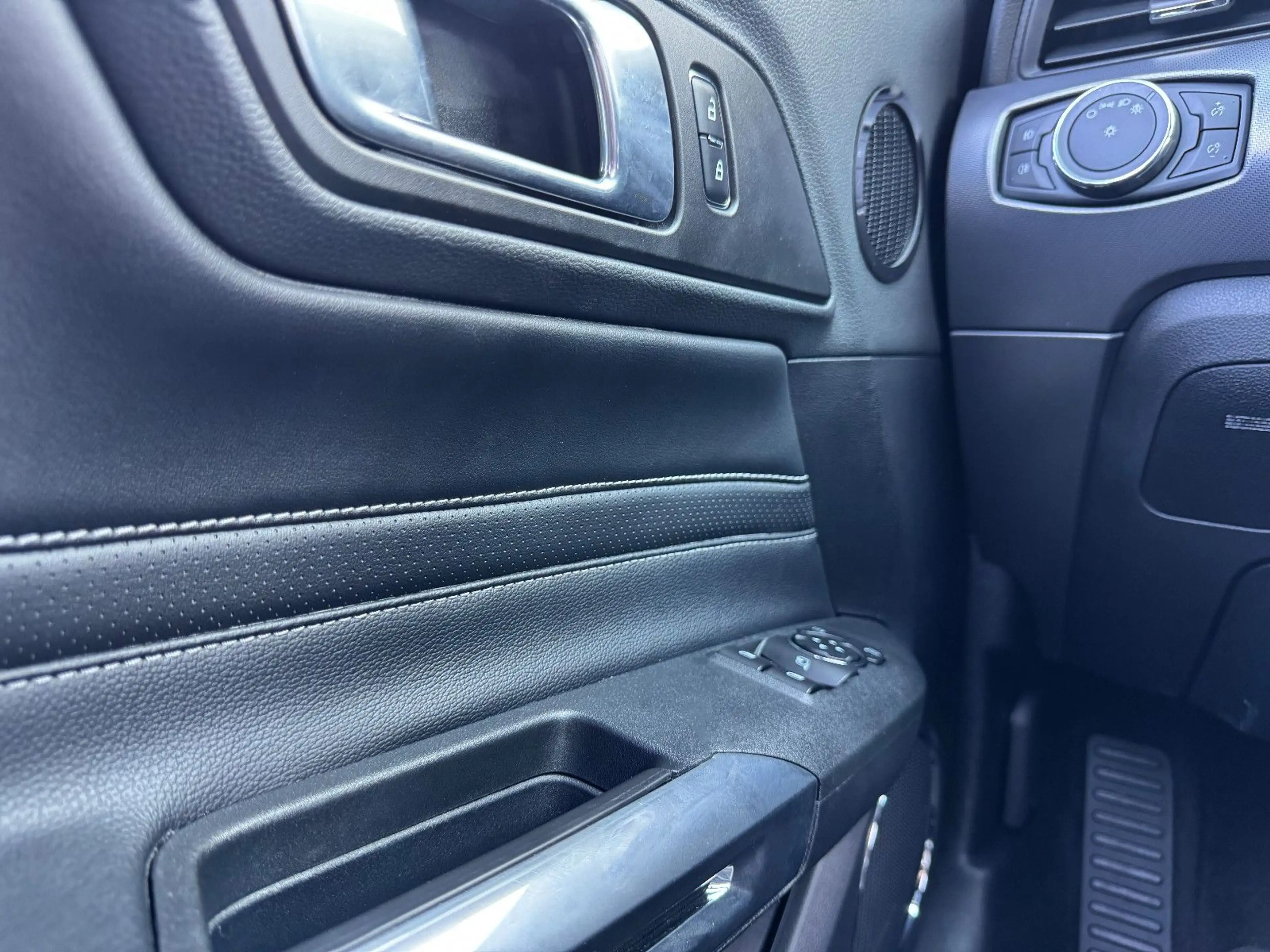 Ford Mustang Ford Mustang GT 5.0 V8 Fastback 1. Hand Deutsch — photo 12