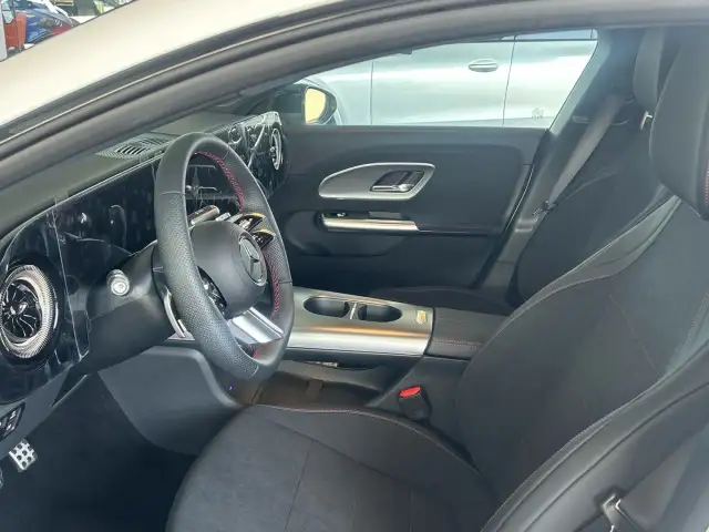 Mercedes-Benz CLA view 7