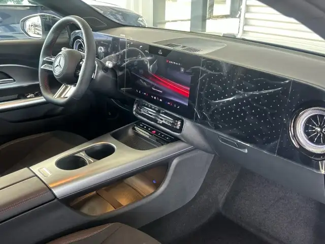 Mercedes-Benz CLA view 10