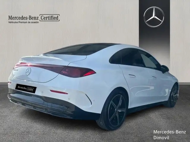 Mercedes-Benz CLA view 2
