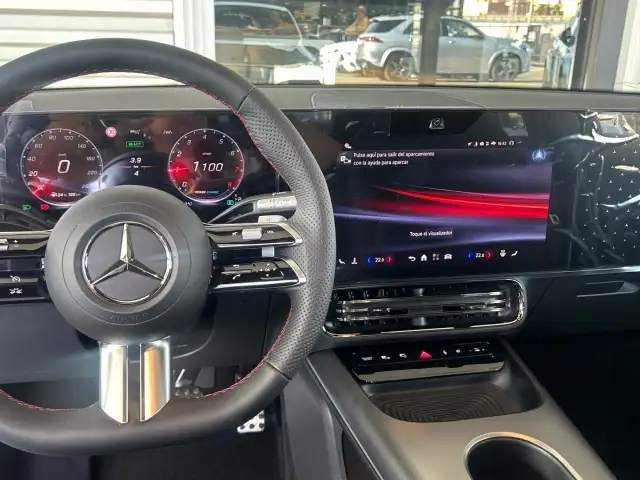 Mercedes-Benz CLA view 9