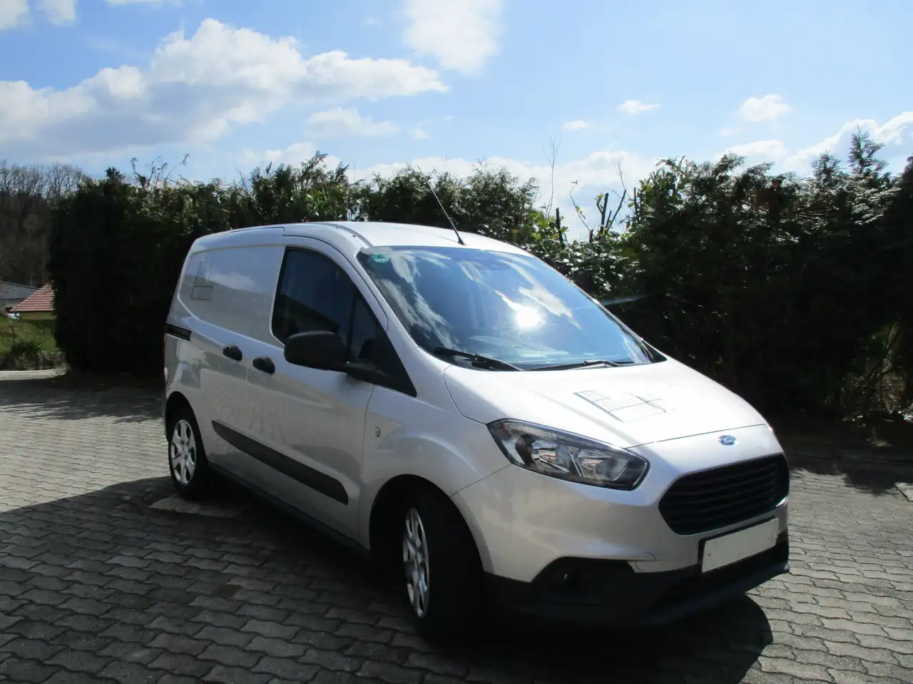 Ford Courier