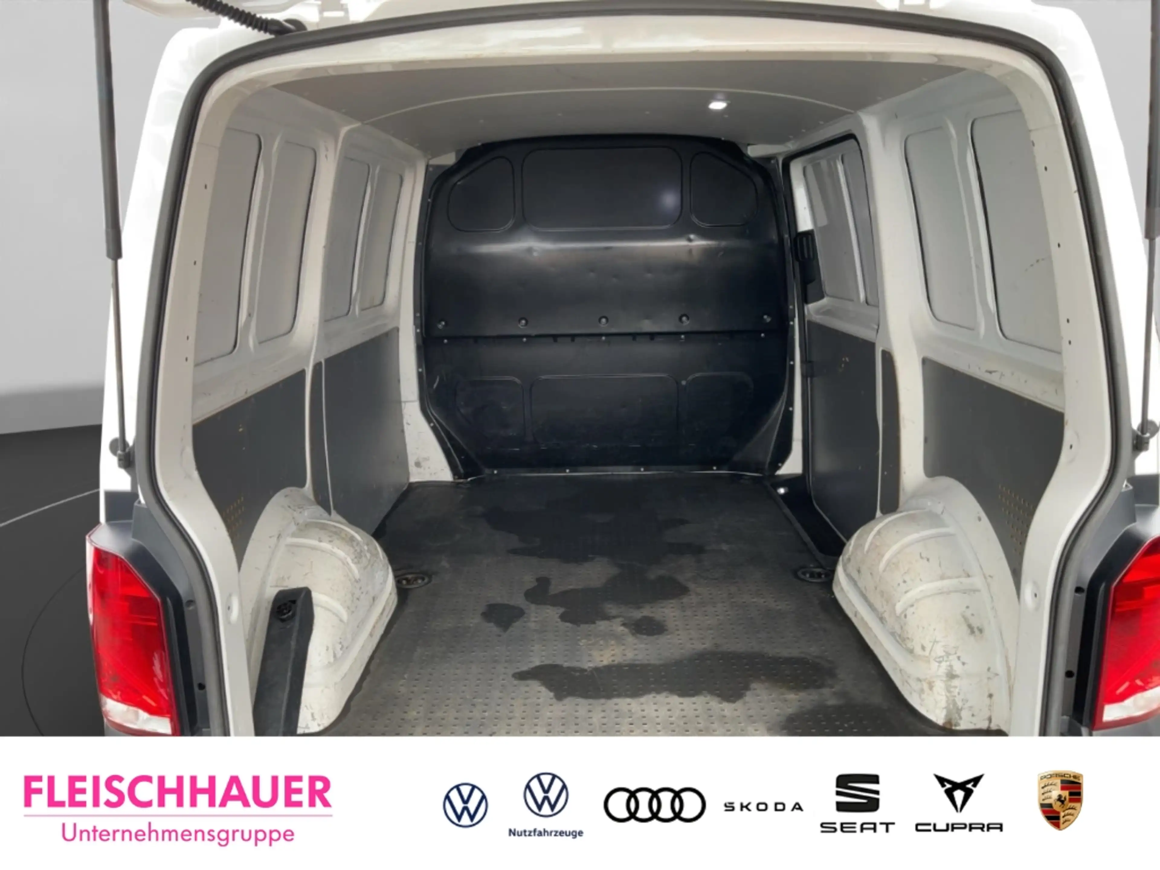 Volkswagen Transporter Kasten FWD EcoProfi AHK Navi Apple CarPlay Android — photo 8