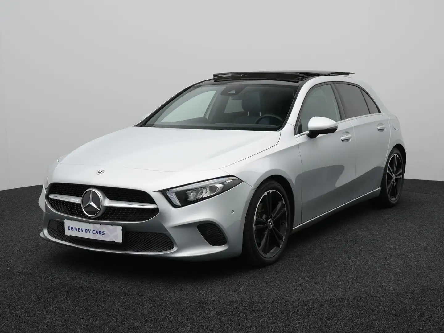 Mercedes-Benz A 180 d,LED,MBUX,KAM,SHZ,DACH,APP,NAVI,SPUR,TEMP Silber - 2