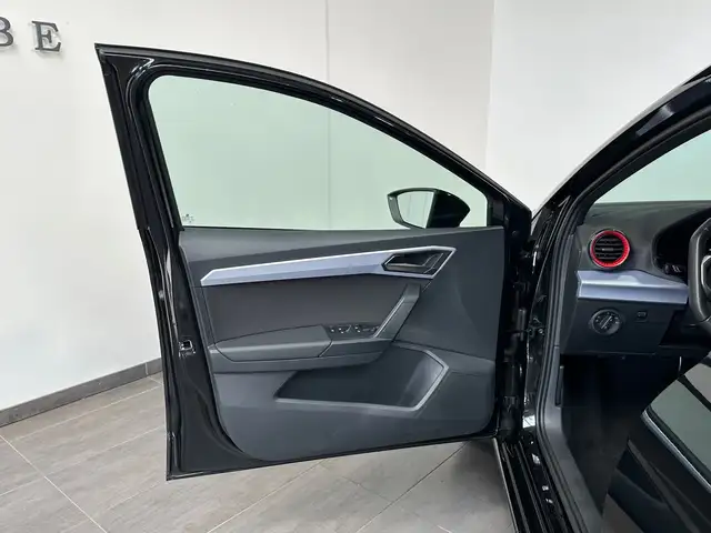 Seat Ibiza view 6