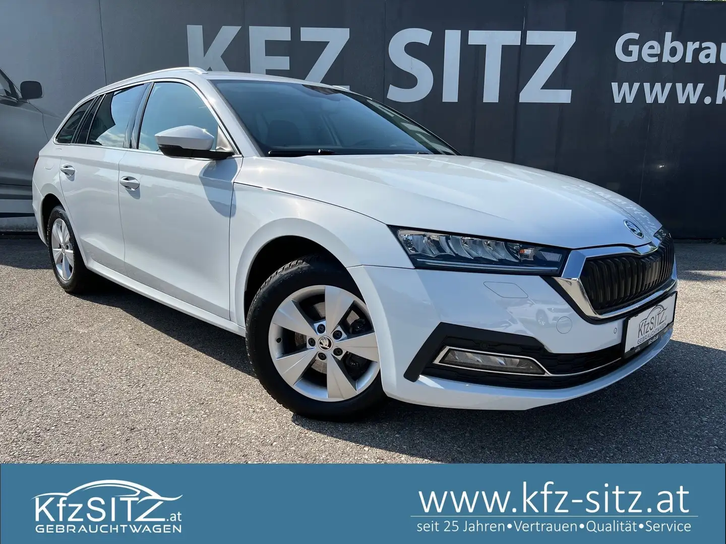 Skoda Octavia Combi 2,0 TDI Style DSG|ACC*HUD*TEILLEDER Weiß - 1
