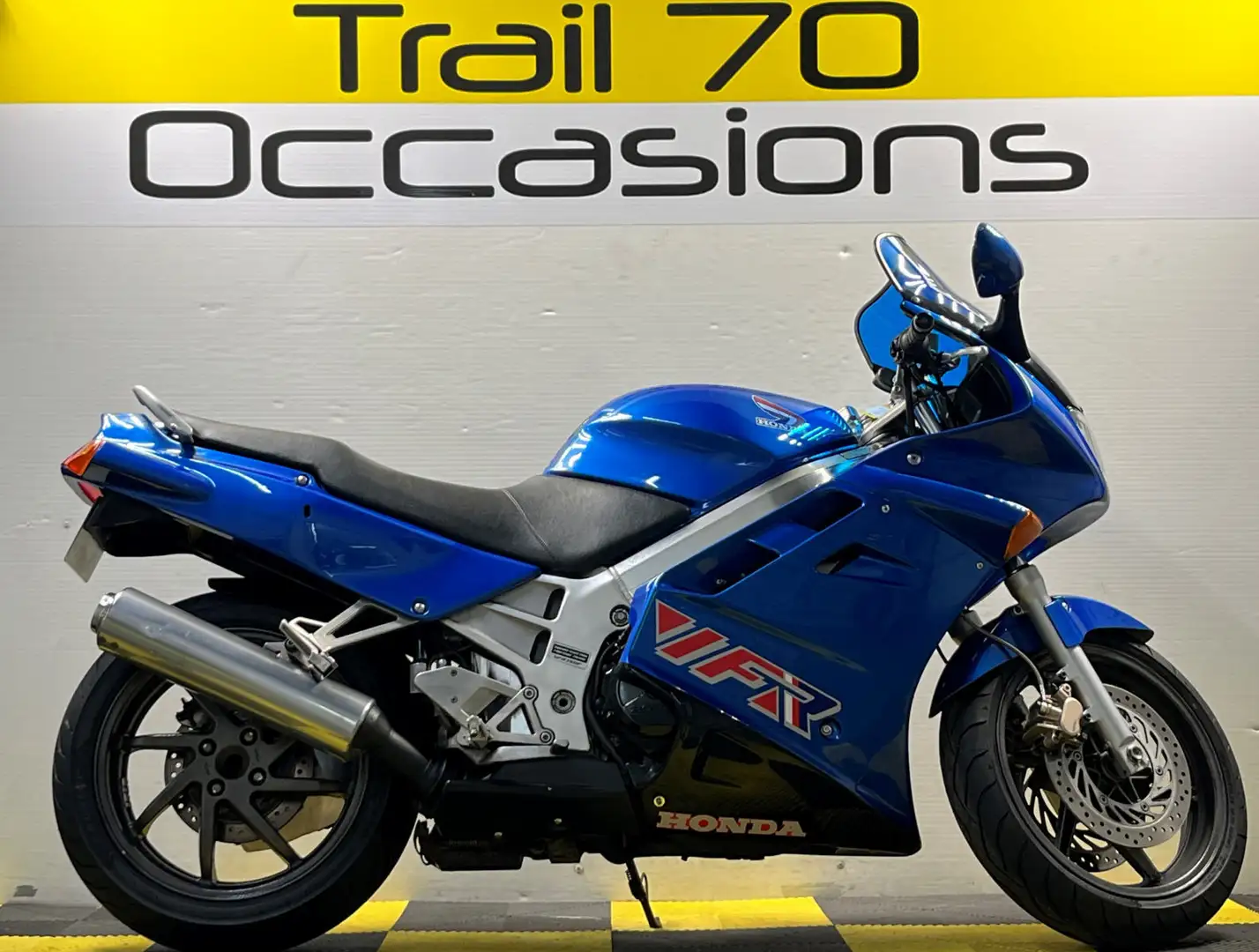 Honda VFR 750 Azul - 1