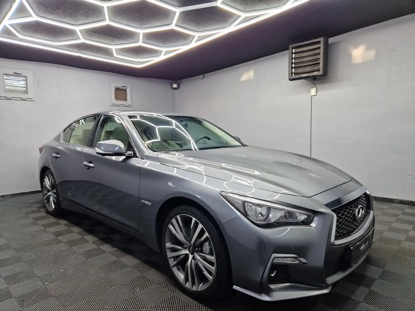 Infiniti Q50 S 3.5 V6 HYBRID AWD|LEDER|LED|NAVI|E.GSSD|19 ZOLL Grau - 2