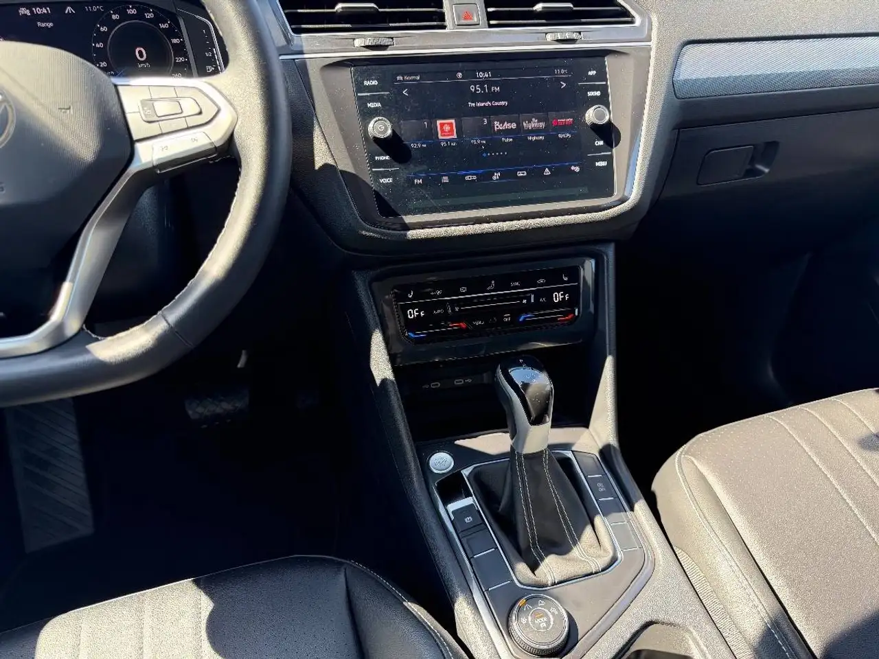 Volkswagen Tiguan снимка Volkswagen Tiguan