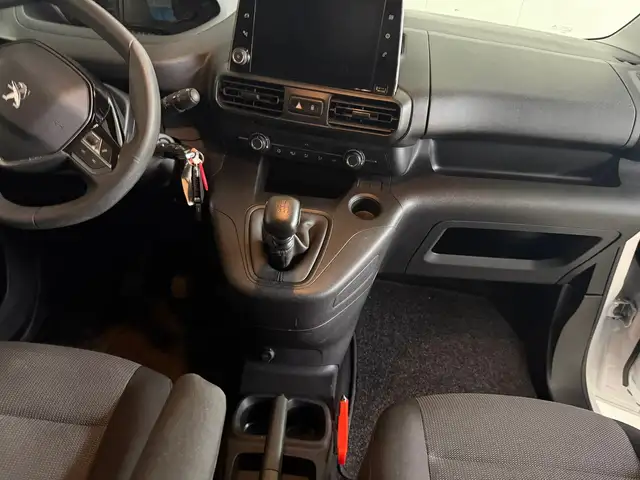 Peugeot Partner view 15