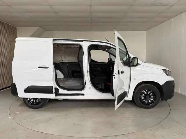 Peugeot Partner view 9