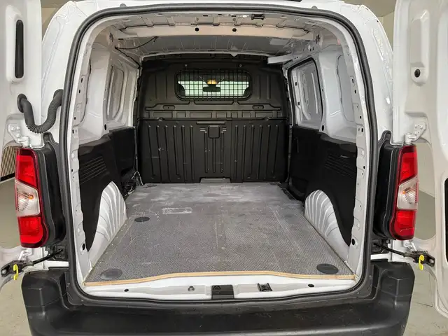 Peugeot Partner view 11