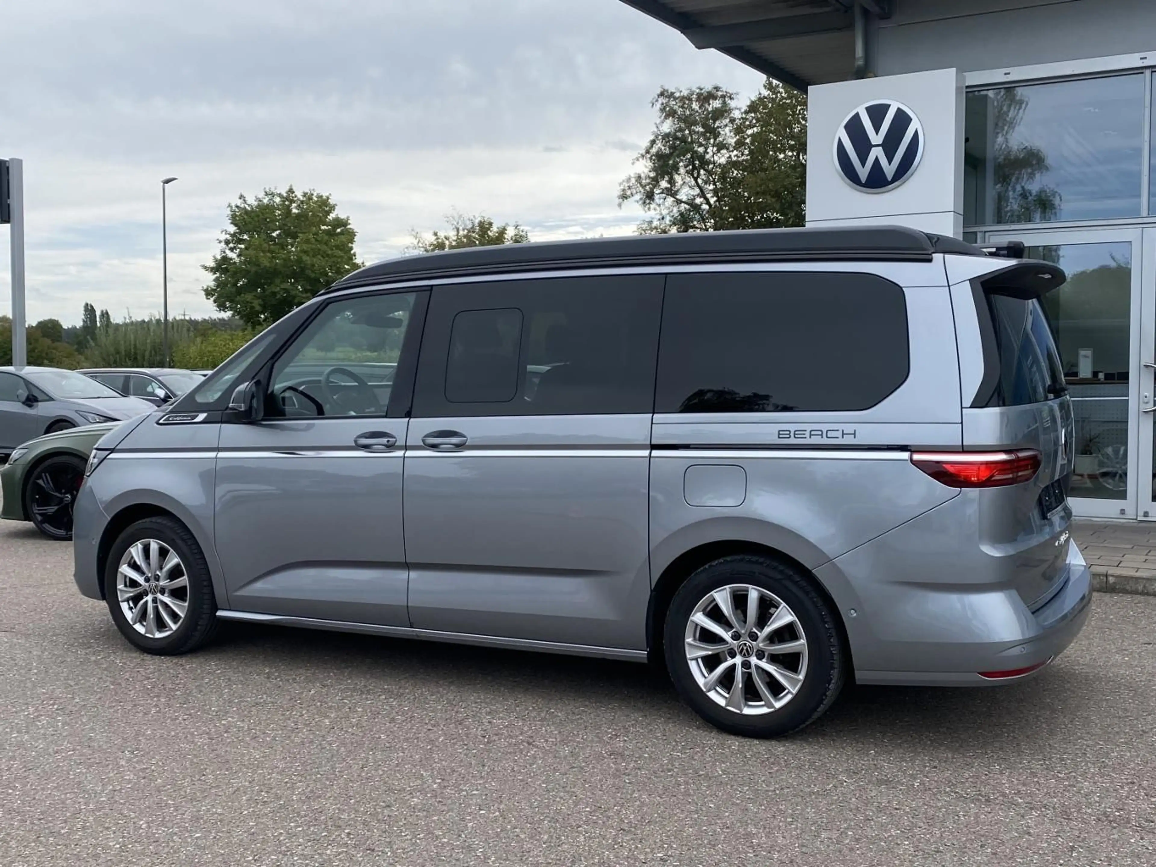 Volkswagen T7 California Beach 2.0 TDI DSG AHK+APP-CONNECT+ — photo 3