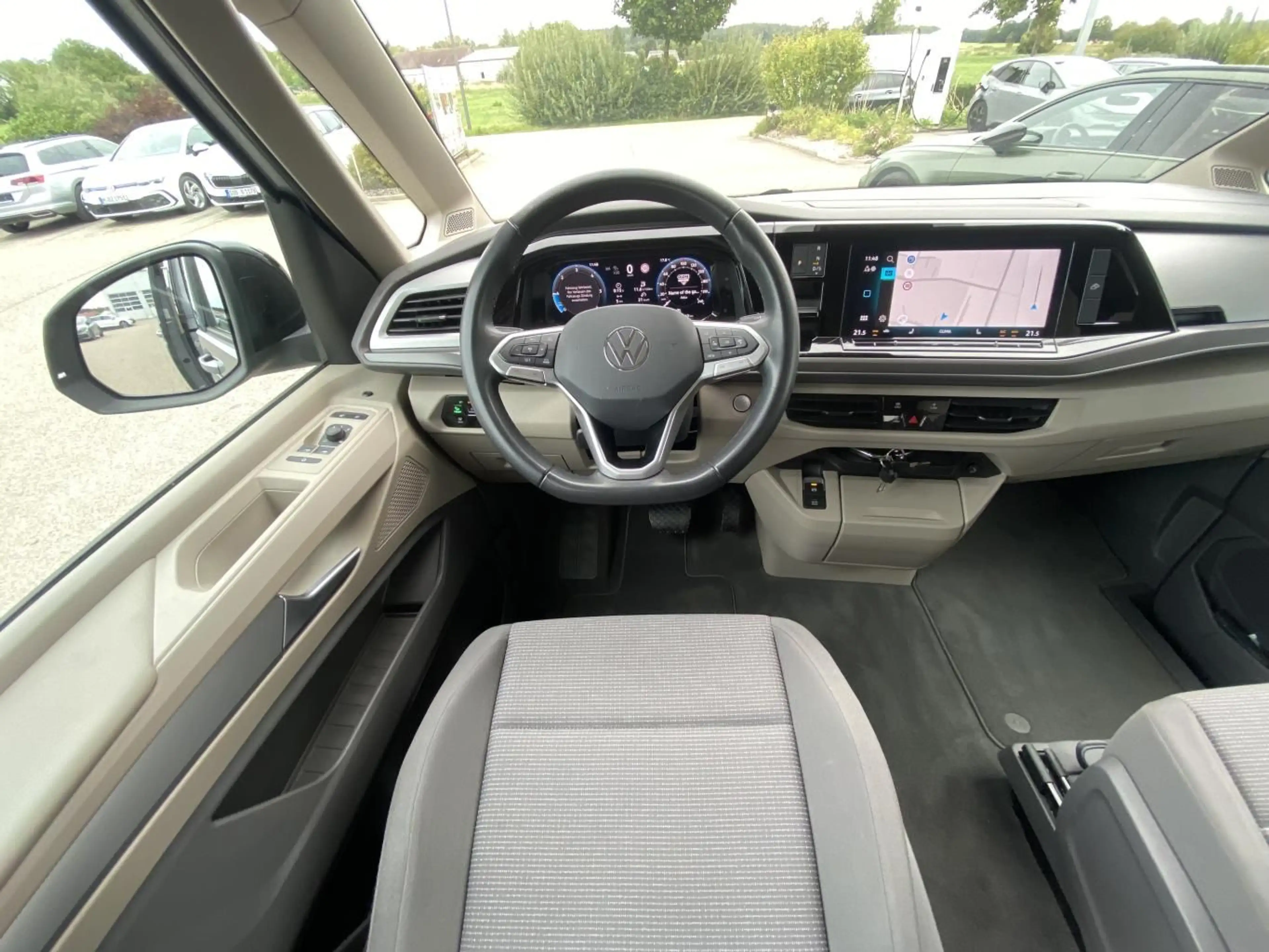 Volkswagen T7 California Beach 2.0 TDI DSG AHK+APP-CONNECT+ — photo 13