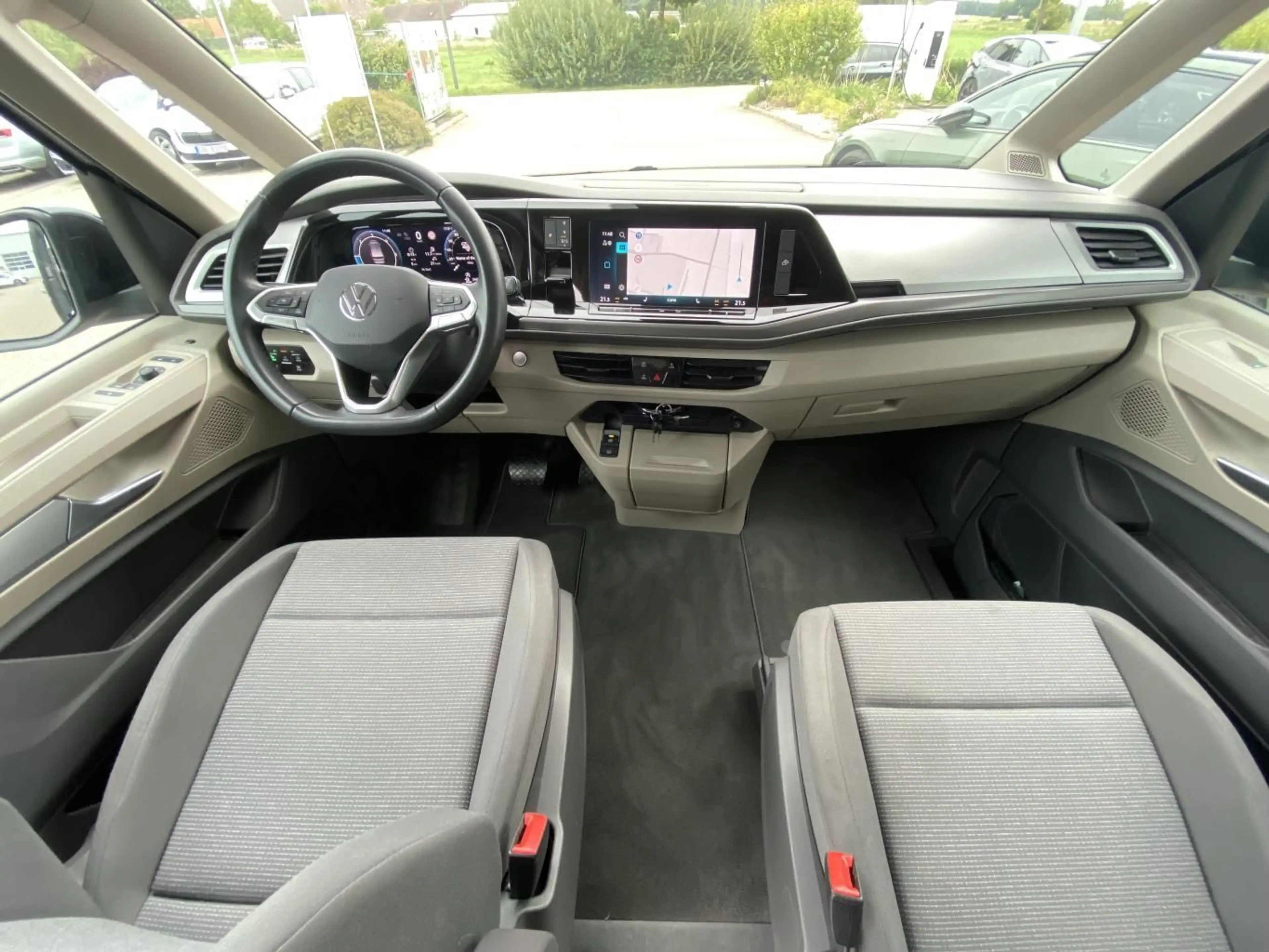 Volkswagen T7 California Beach 2.0 TDI DSG AHK+APP-CONNECT+ — photo 14