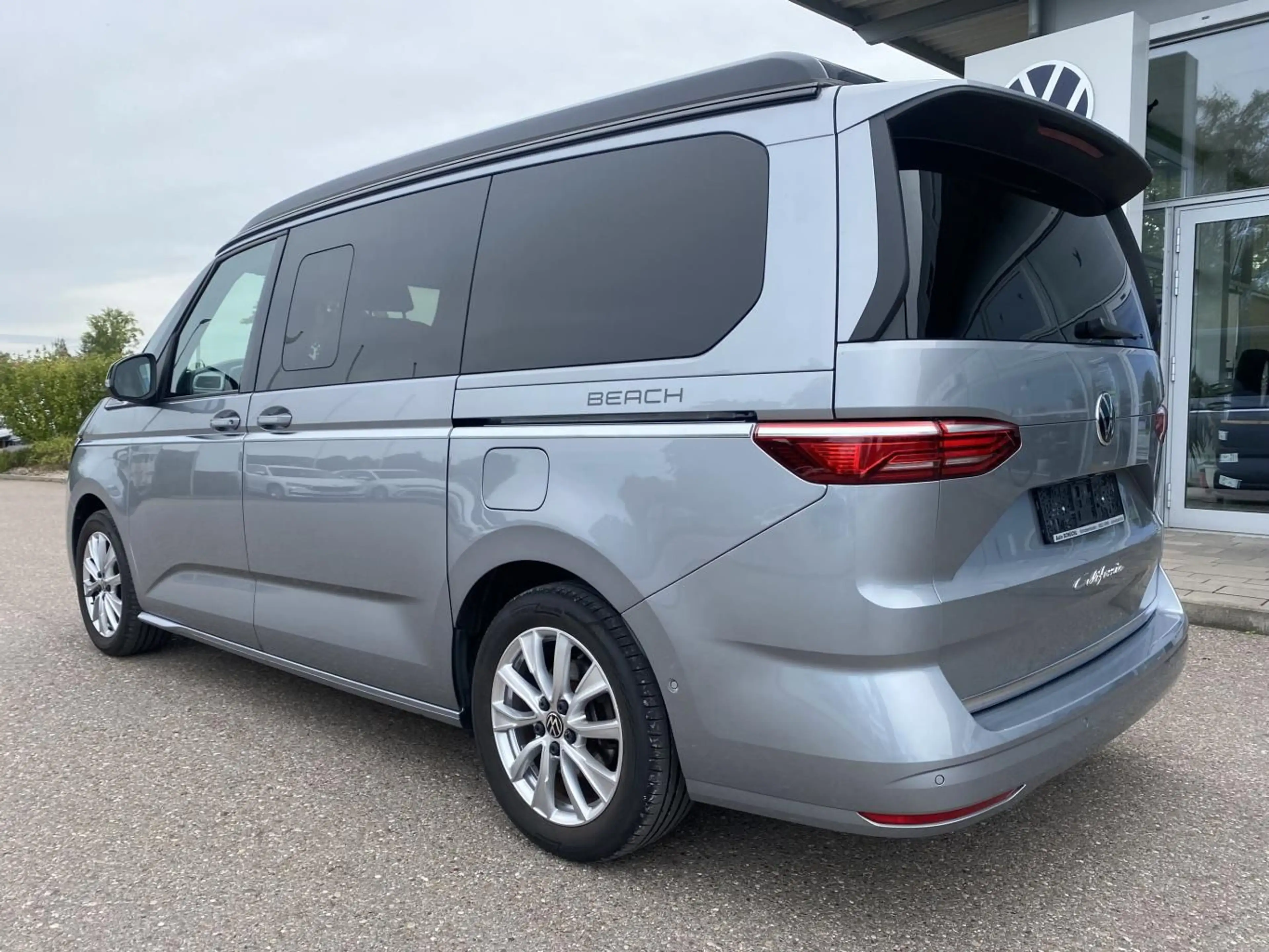 Volkswagen T7 California Beach 2.0 TDI DSG AHK+APP-CONNECT+ — photo 4
