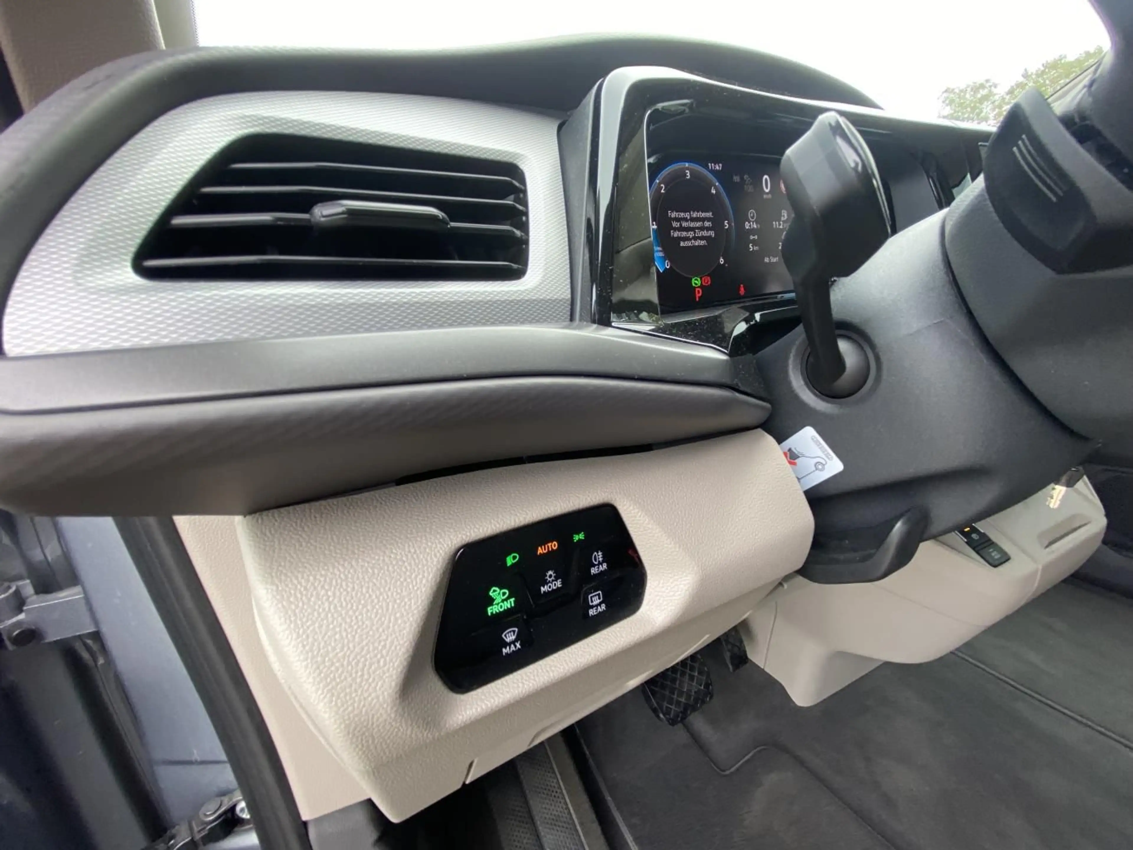 Volkswagen T7 California Beach 2.0 TDI DSG AHK+APP-CONNECT+ — photo 10