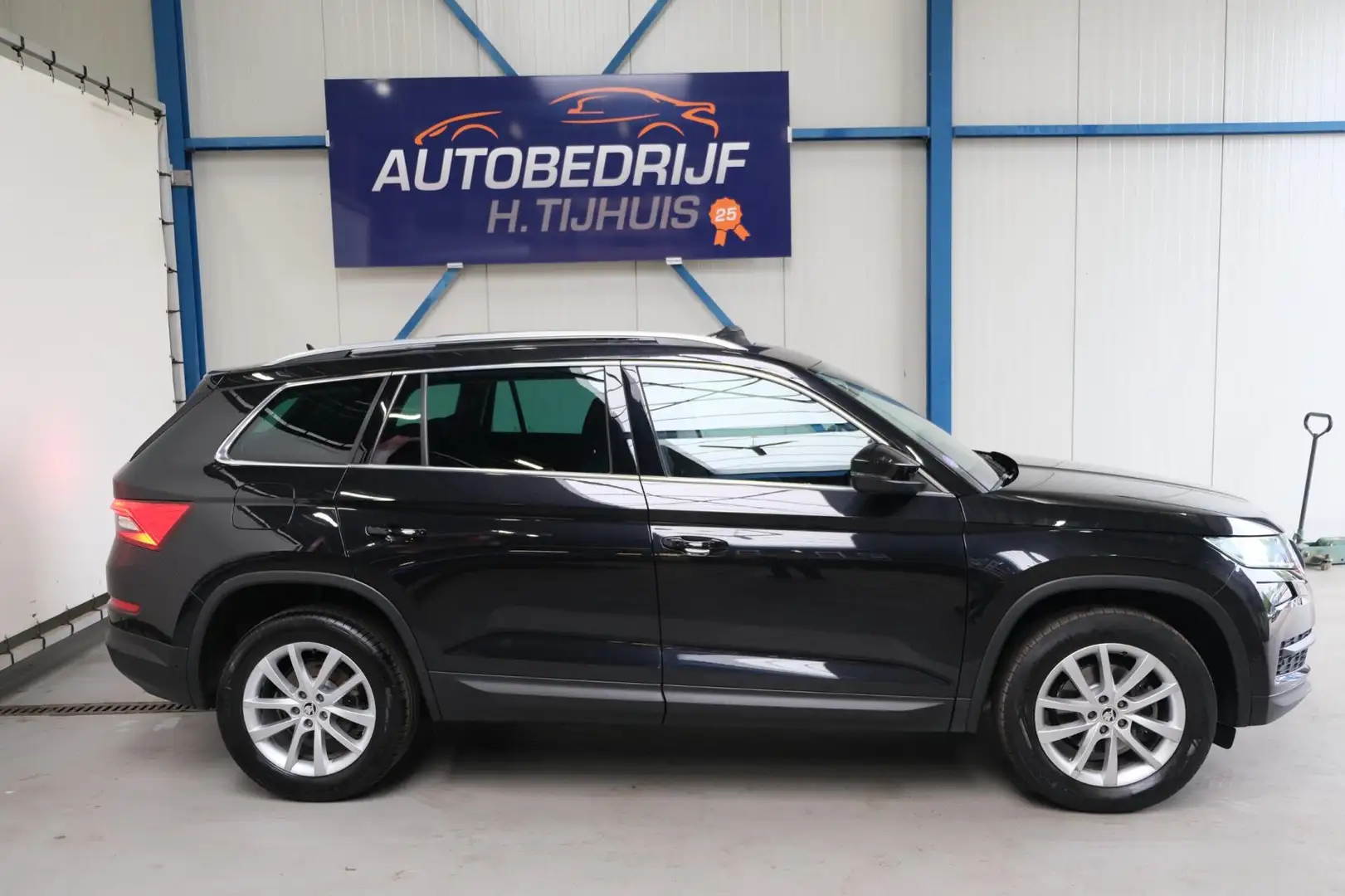 Skoda Kodiaq 1.5 TSI Style Business 7p. Automaat - N.A.P Airco, Zwart - 2