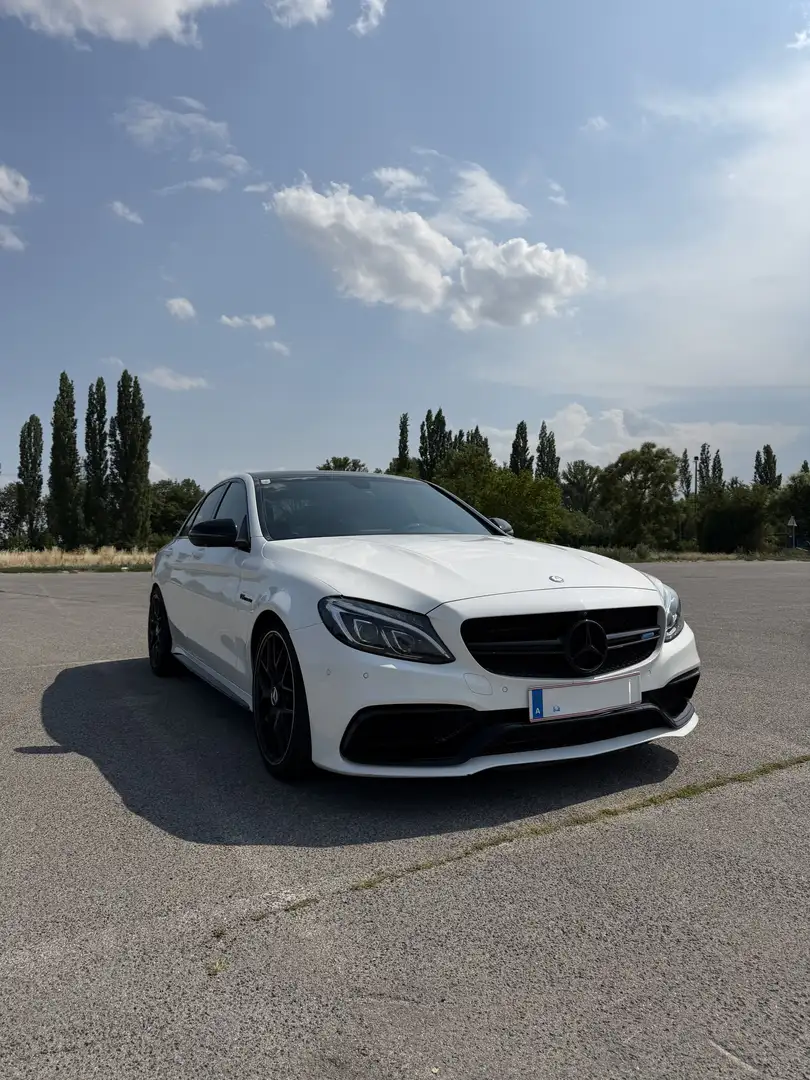 Mercedes-Benz C 63 AMG - 2
