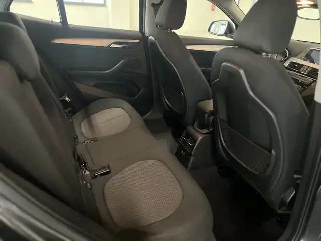 BMW X2 view 8