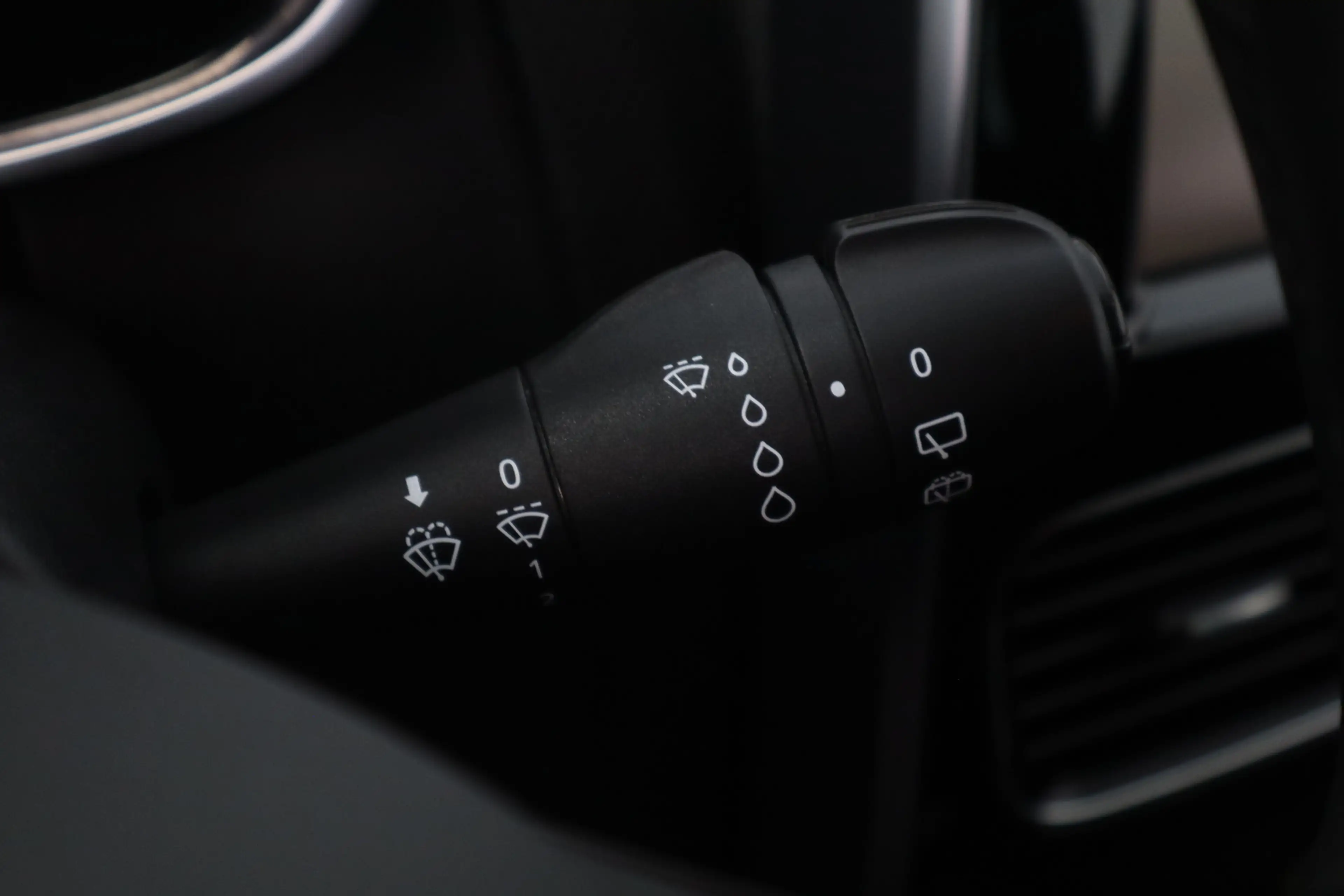 Renault Clio 0.9 TCe Limited/ Keyless/ Navi/ Apple + Android/ D — photo 40